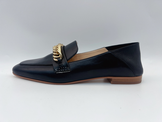 Loafers μόδας επίπεδη συνήθεια παπουτσιών δέρματος των γυναικών με την αλυσίδα μετάλλων