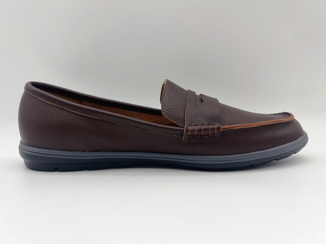 Άνετα αντιολισθητικά εργασίας Loafers γυναικείου επίπεδα δέρματος δέρματος παπουτσιών μαλακά δίχρωμα